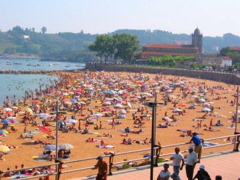 Precioso Apartamento En Luanco Junto A La Playa Eksteriør billede